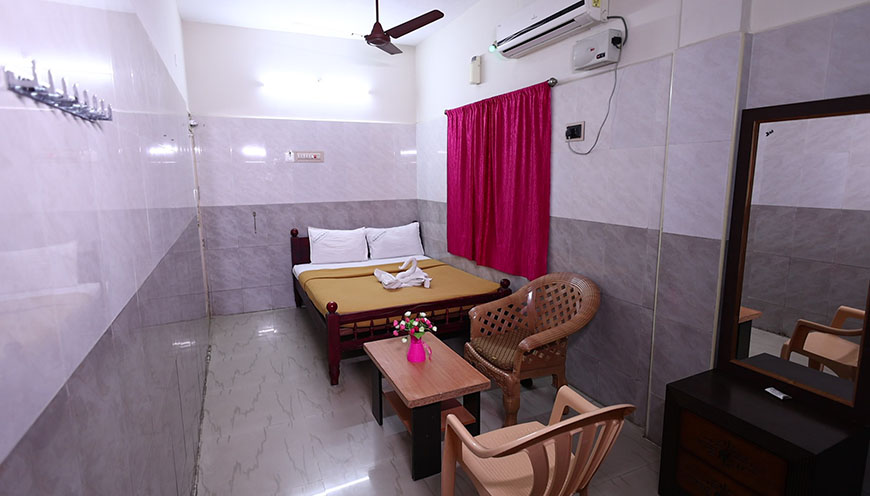 DOUBLE A/C ROOMS (DELUX )